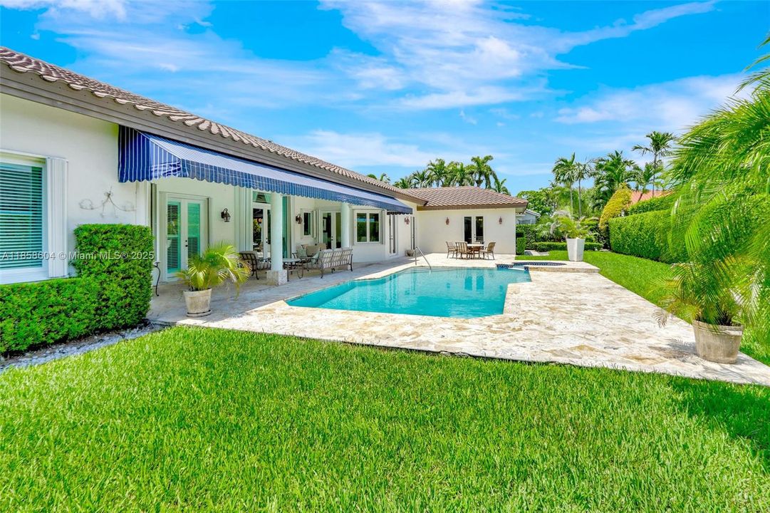 For Sale: $2,099,000 (6 beds, 5 baths, 4256 Square Feet)