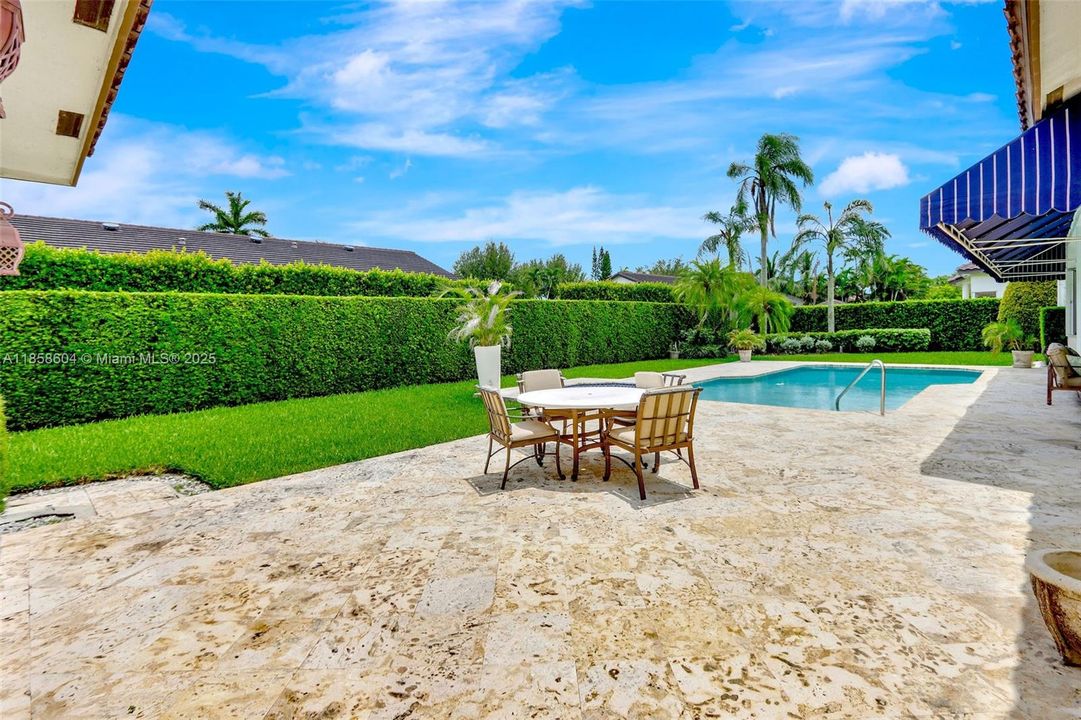 For Sale: $2,099,000 (6 beds, 5 baths, 4256 Square Feet)