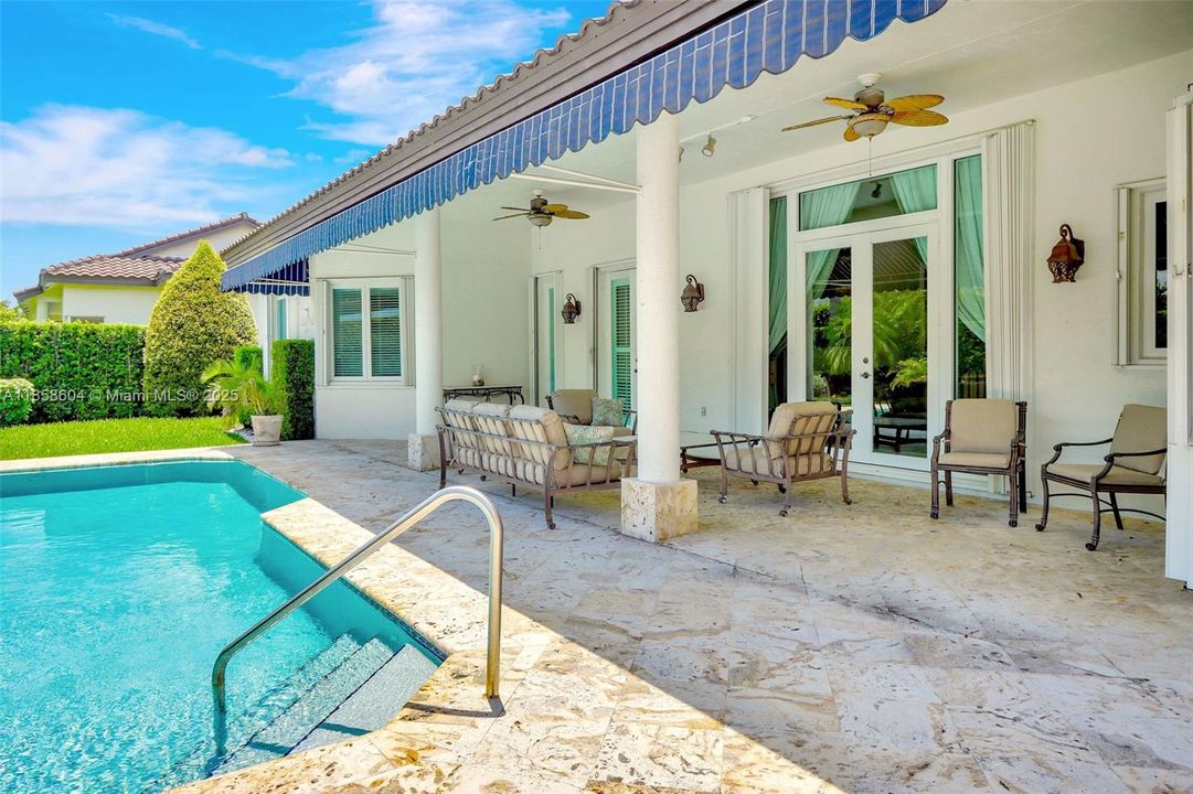 For Sale: $2,099,000 (6 beds, 5 baths, 4256 Square Feet)