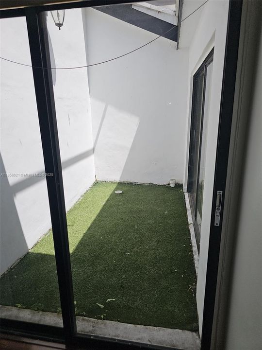 For Sale: $440,000 (3 beds, 2 baths, 1500 Square Feet)