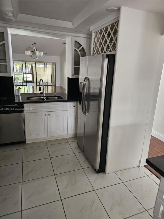 For Sale: $440,000 (3 beds, 2 baths, 1500 Square Feet)