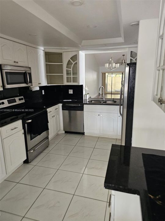 For Sale: $440,000 (3 beds, 2 baths, 1500 Square Feet)