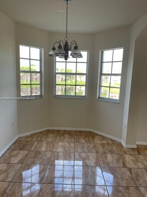 En Venta: $289,000 (3 camas, 2 baños, 1553 Pies cuadrados)