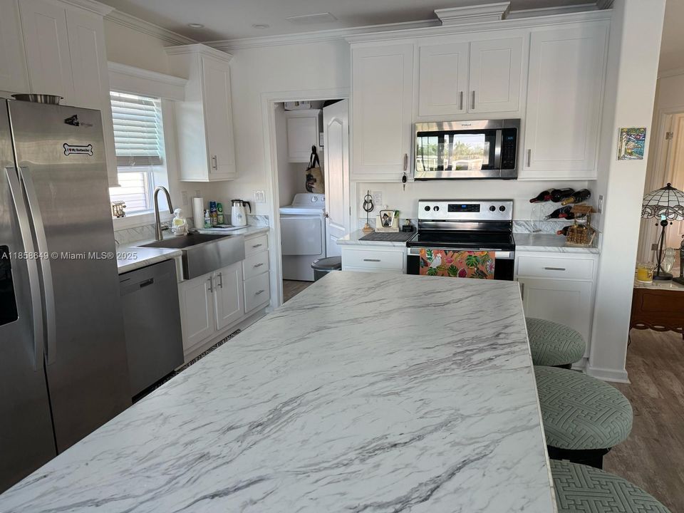 En Venta: $250,000 (3 camas, 2 baños, 5630 Pies cuadrados)