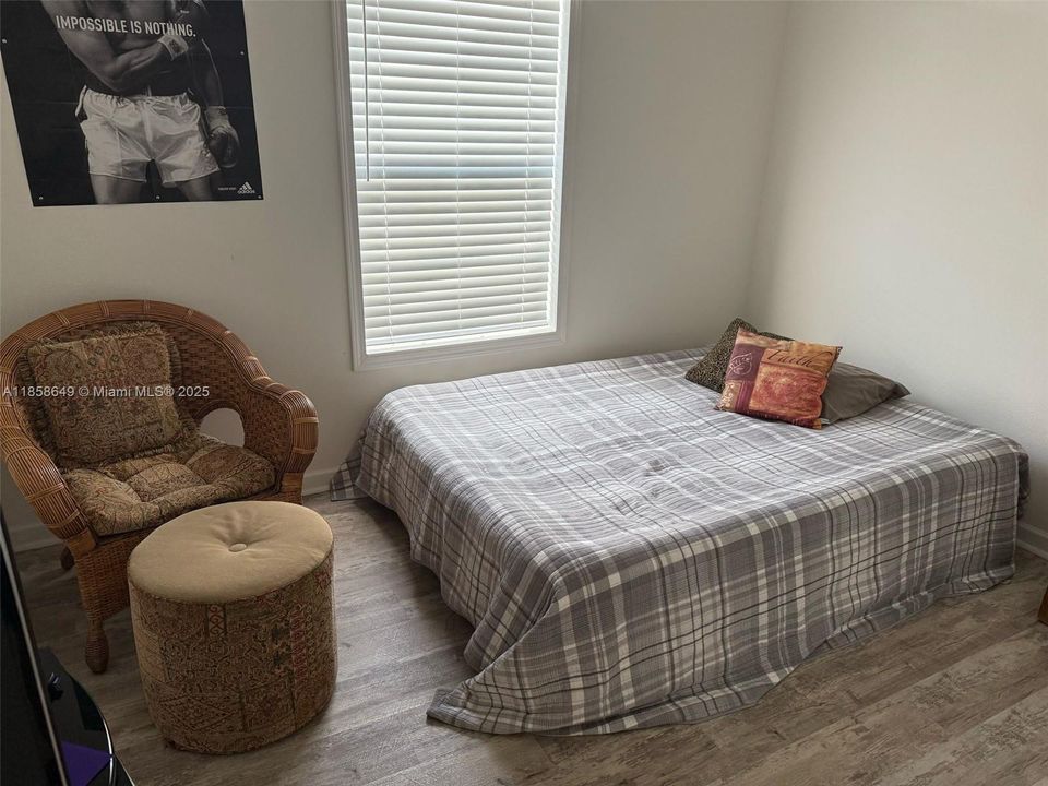 En Venta: $250,000 (3 camas, 2 baños, 5630 Pies cuadrados)