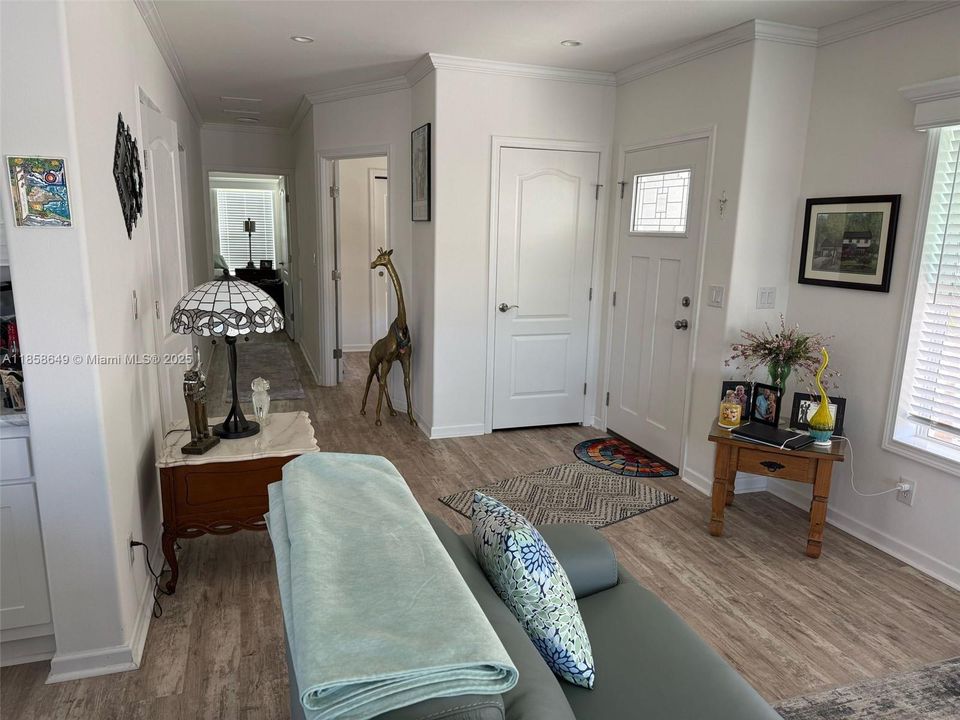 En Venta: $250,000 (3 camas, 2 baños, 5630 Pies cuadrados)