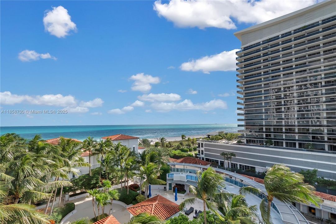 Recently Sold: $3,450,000 (3 beds, 4 baths, 2572 Square Feet)