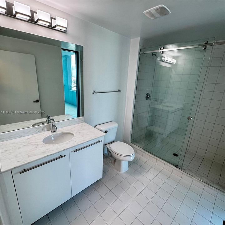 Recently Sold: $820,000 (2 beds, 2 baths, 1318 Square Feet)