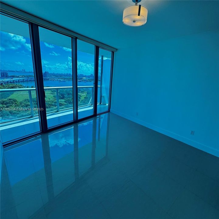 Recently Sold: $820,000 (2 beds, 2 baths, 1318 Square Feet)