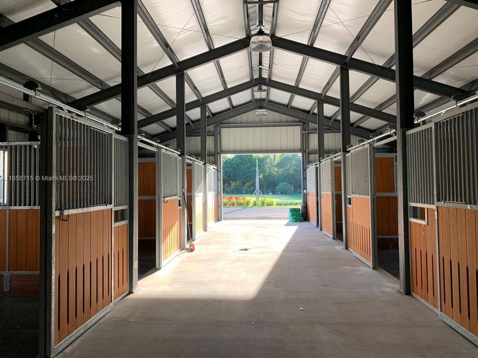 For Rent: $1,500 (3 beds, 3 baths, 1747 Square Feet)