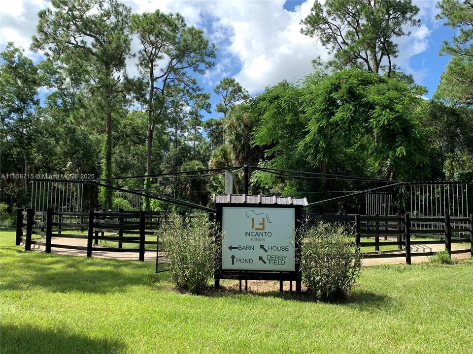 For Rent: $1,500 (3 beds, 3 baths, 1747 Square Feet)