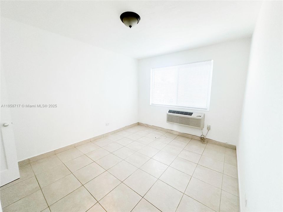 待售: $4,350,000 (0 贝兹, 0 浴室, 0 平方英尺)