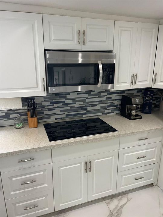 Vendido Recientemente: $480,000 (3 camas, 3 baños, 0 Pies cuadrados)