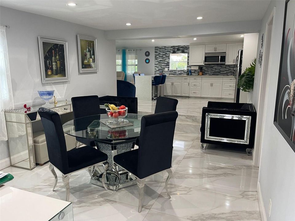 Vendido Recientemente: $480,000 (3 camas, 3 baños, 0 Pies cuadrados)