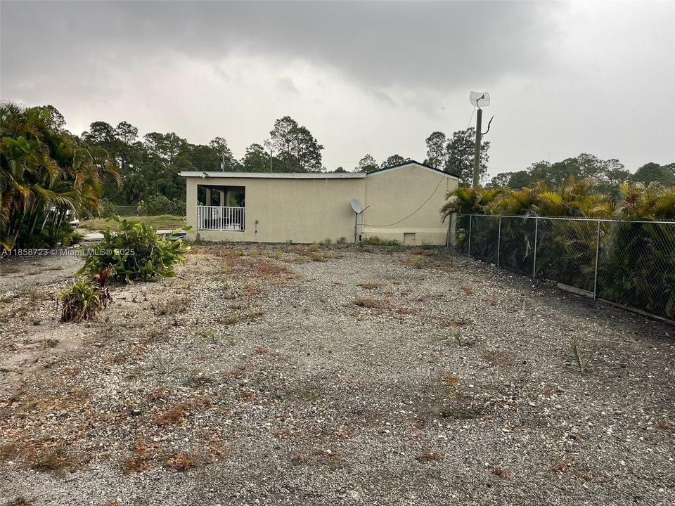 Vendido Recientemente: $480,000 (3 camas, 3 baños, 0 Pies cuadrados)