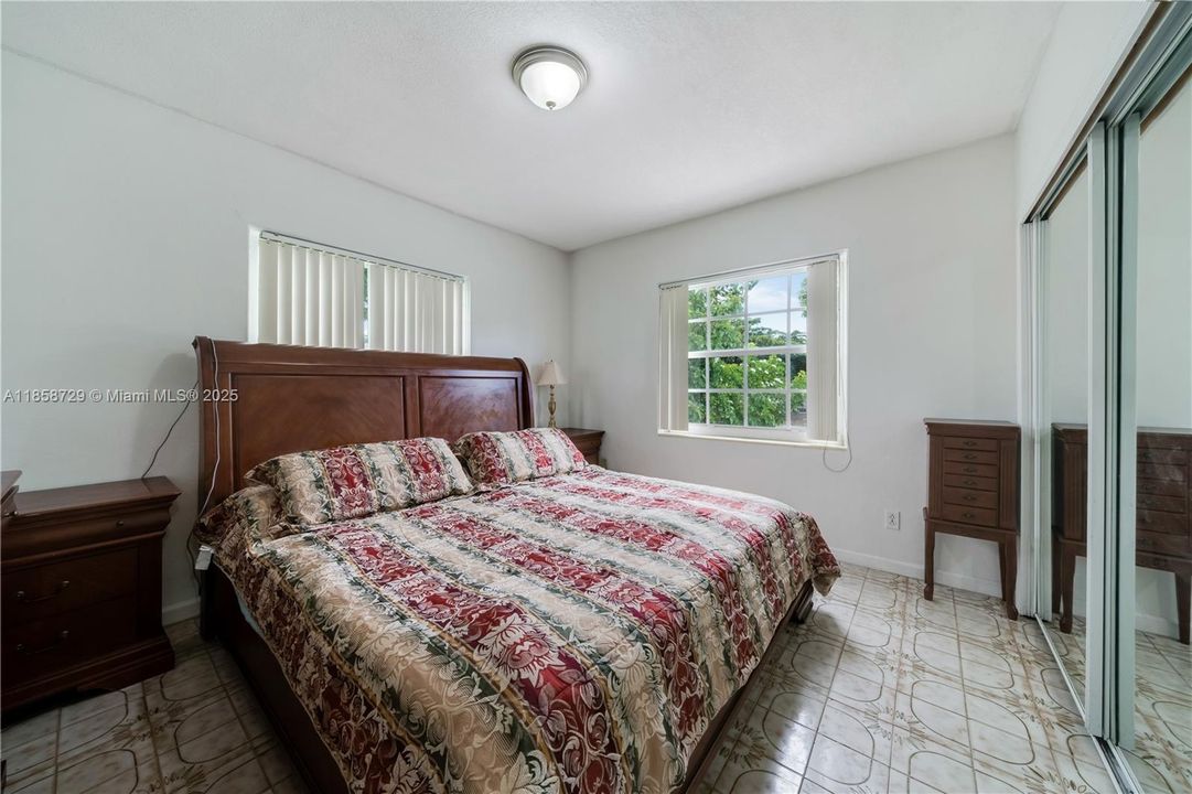 Vendido Recientemente: $1,150,000 (0 camas, 0 baños, 4353 Pies cuadrados)