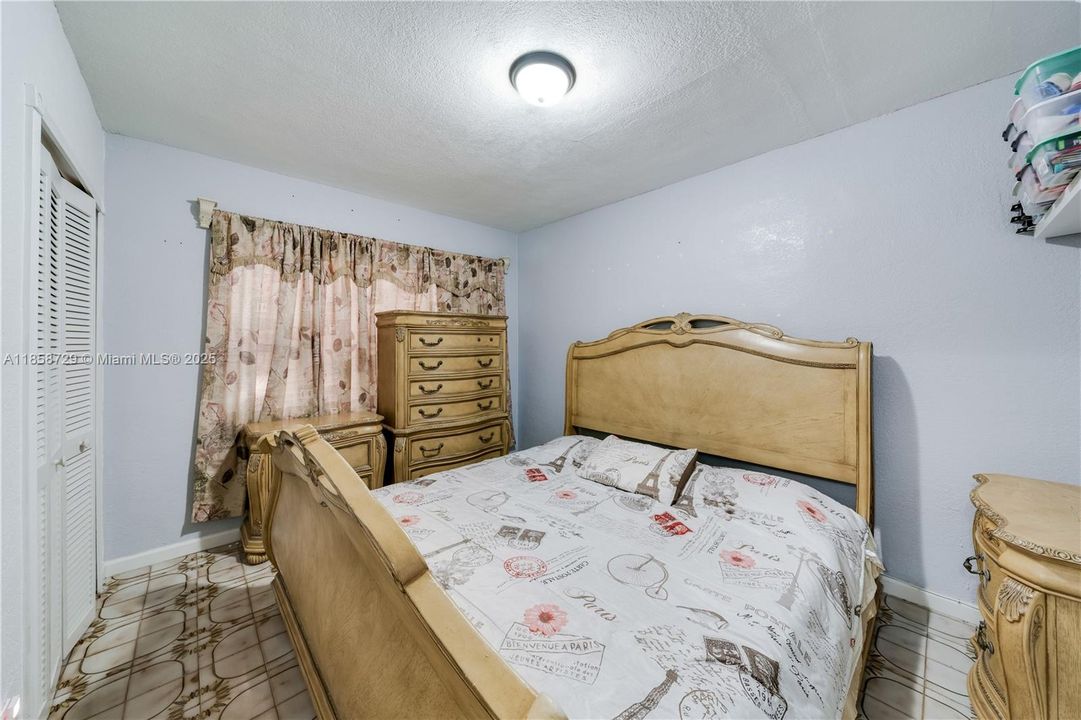 Vendido Recientemente: $1,150,000 (0 camas, 0 baños, 4353 Pies cuadrados)