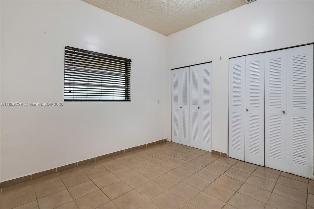 Vendido Recientemente: $1,150,000 (0 camas, 0 baños, 4353 Pies cuadrados)