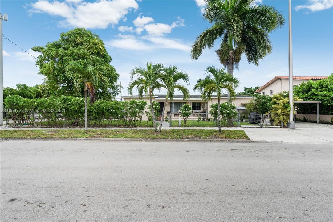 Vendido Recientemente: $1,150,000 (0 camas, 0 baños, 4353 Pies cuadrados)