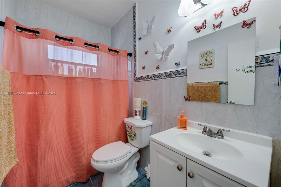 Vendido Recientemente: $1,150,000 (0 camas, 0 baños, 4353 Pies cuadrados)