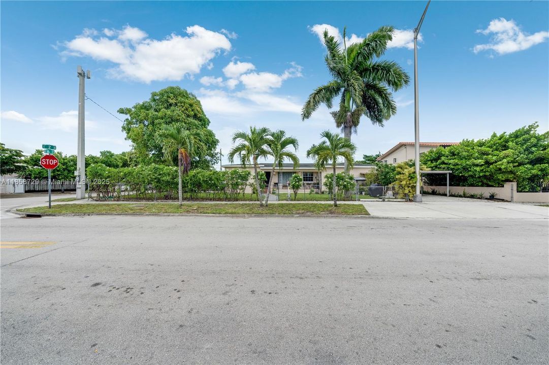 Vendido Recientemente: $1,150,000 (0 camas, 0 baños, 4353 Pies cuadrados)