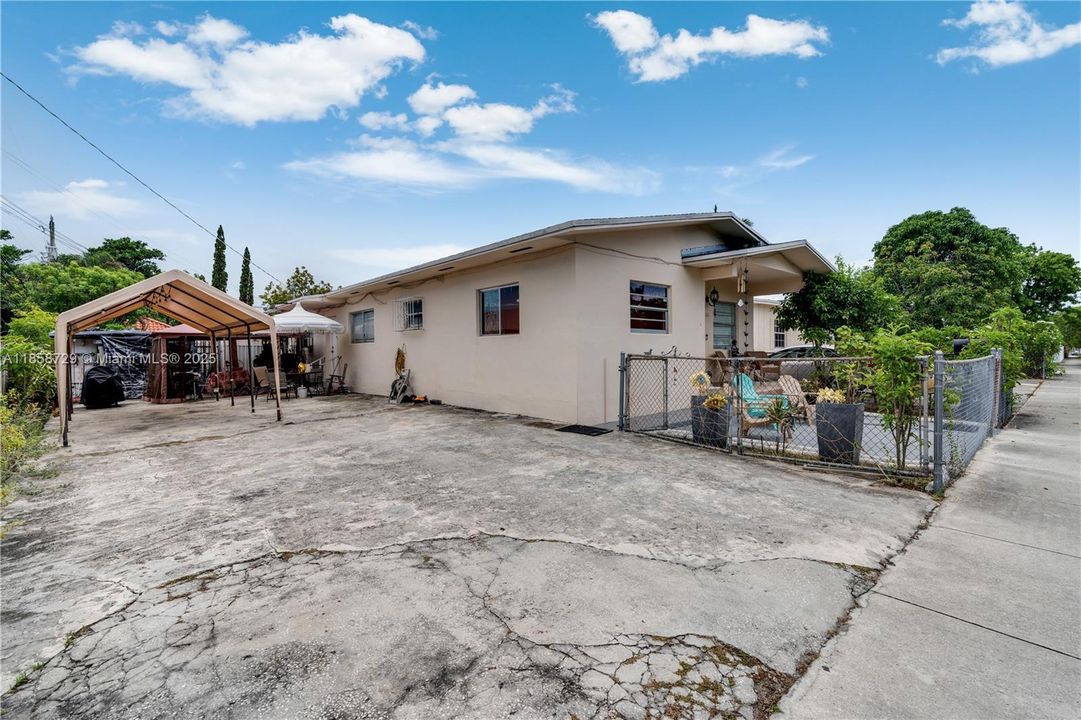 Vendido Recientemente: $1,150,000 (0 camas, 0 baños, 4353 Pies cuadrados)