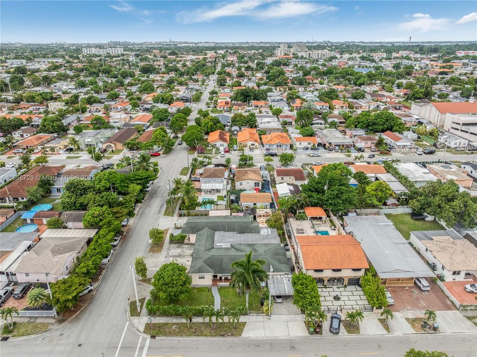 Vendido Recientemente: $1,150,000 (0 camas, 0 baños, 4353 Pies cuadrados)