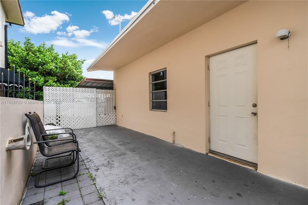 Vendido Recientemente: $1,150,000 (0 camas, 0 baños, 4353 Pies cuadrados)