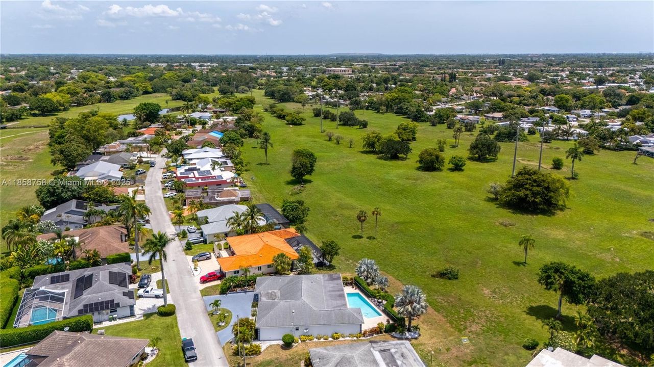 Recently Rented: $4,500 (3 beds, 2 baths, 2438 Square Feet)