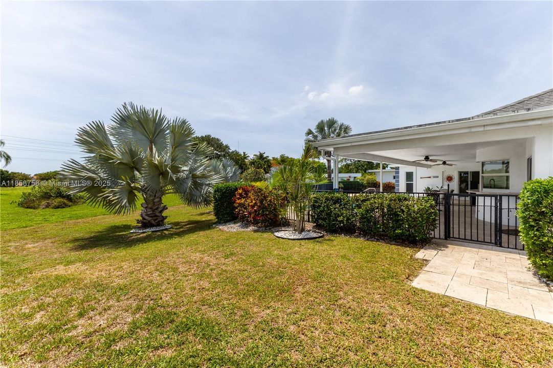 Recently Rented: $4,500 (3 beds, 2 baths, 2438 Square Feet)