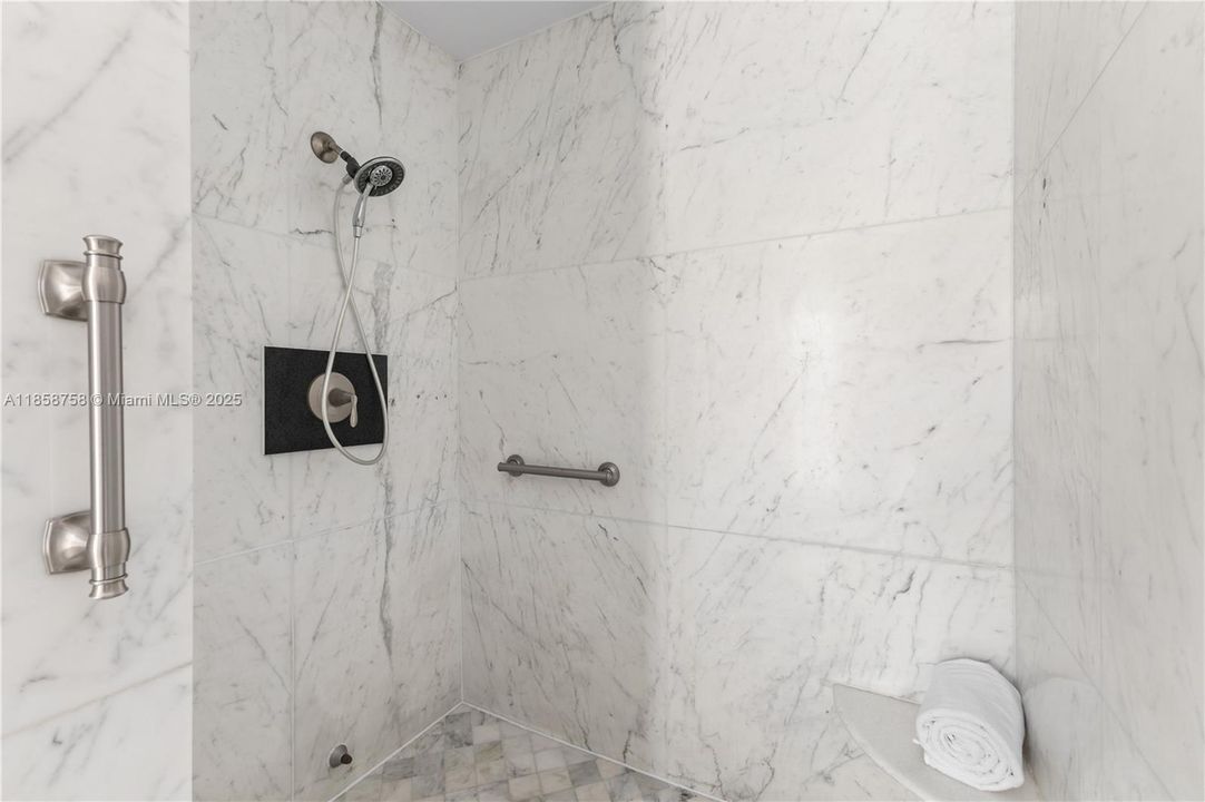 Recently Rented: $4,500 (3 beds, 2 baths, 2438 Square Feet)