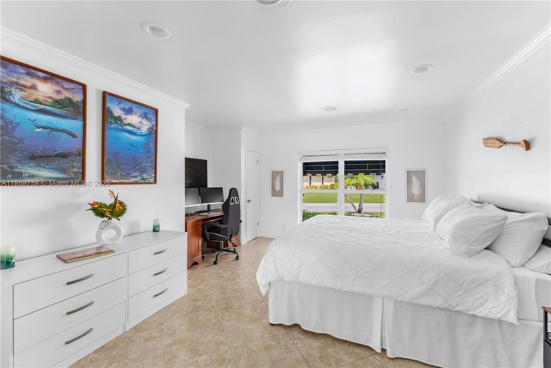 Recently Rented: $4,500 (3 beds, 2 baths, 2438 Square Feet)