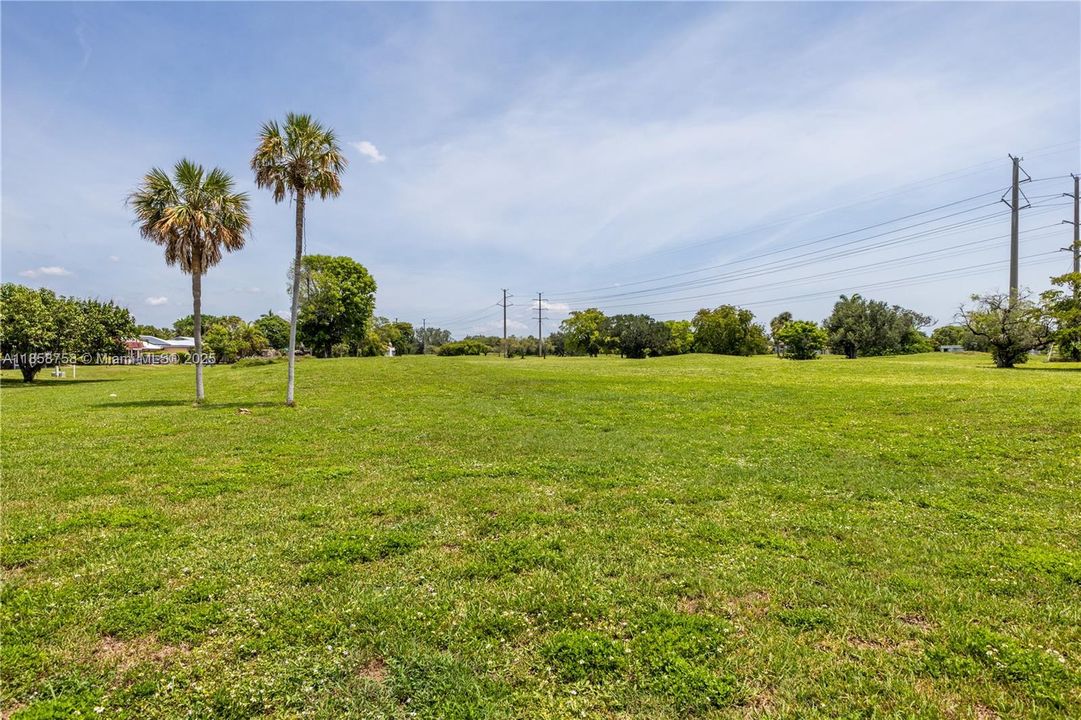 Recently Rented: $4,500 (3 beds, 2 baths, 2438 Square Feet)