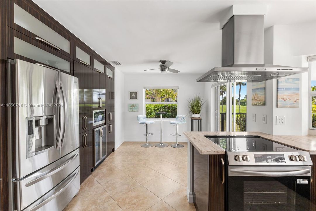 Recently Rented: $4,500 (3 beds, 2 baths, 2438 Square Feet)