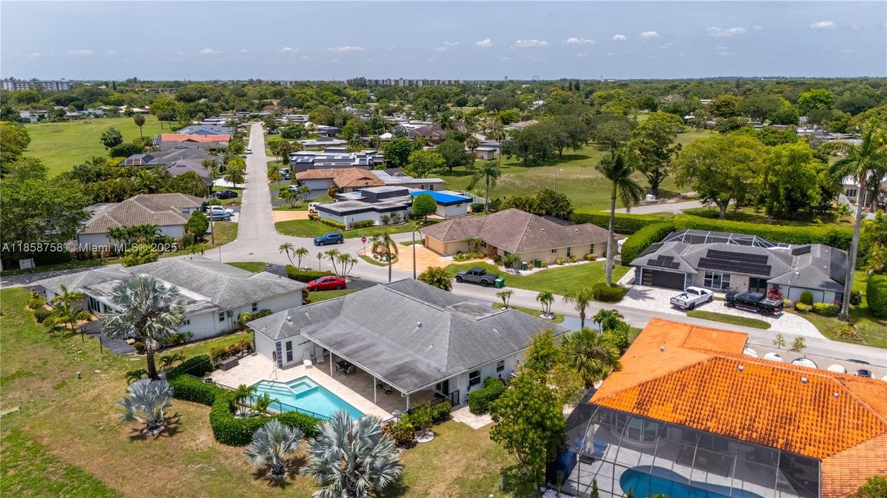 Recently Rented: $4,500 (3 beds, 2 baths, 2438 Square Feet)