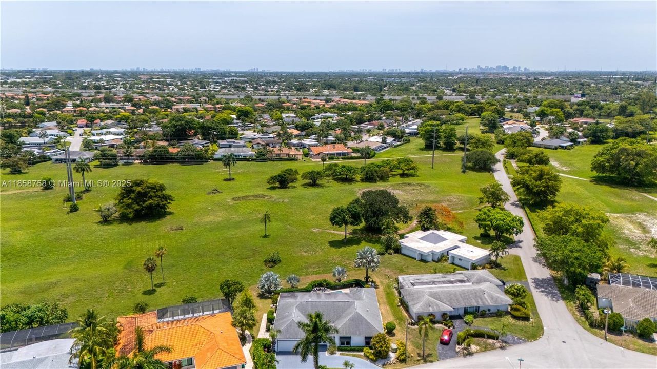 Recently Rented: $4,500 (3 beds, 2 baths, 2438 Square Feet)