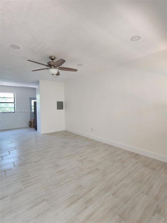 待售: $1,250,000 (0 贝兹, 0 浴室, 3425 平方英尺)