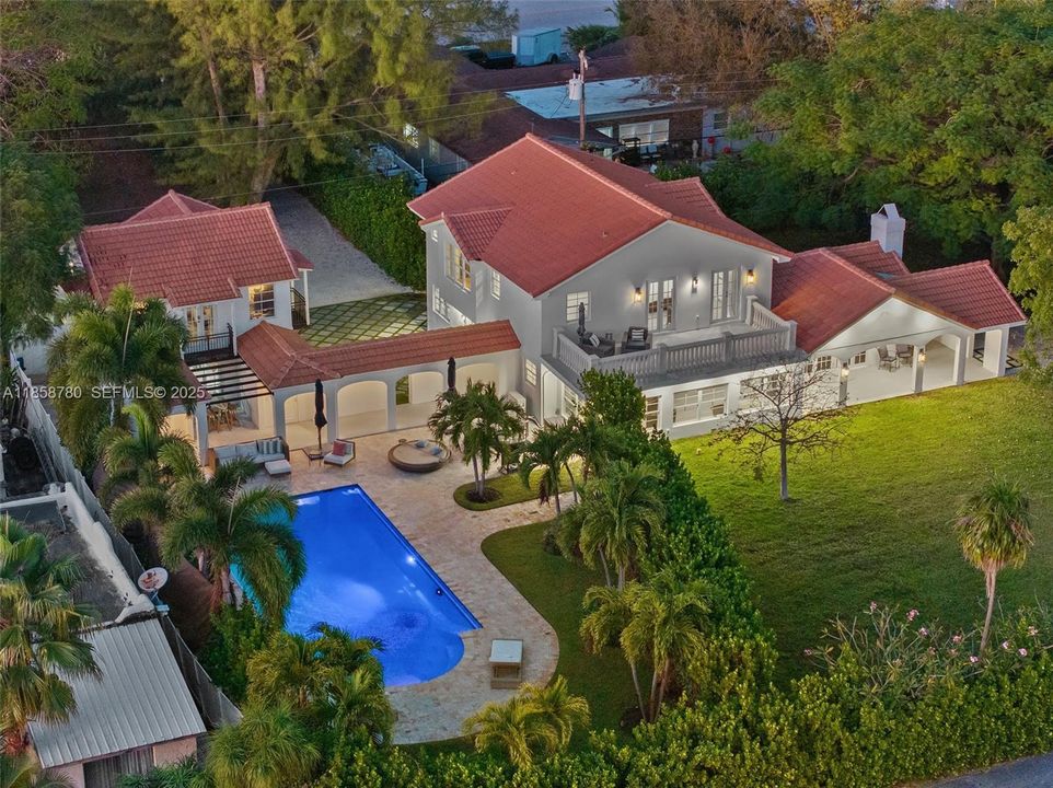 En Venta: $1,995,000 (0 camas, 0 baños, 3443 Pies cuadrados)