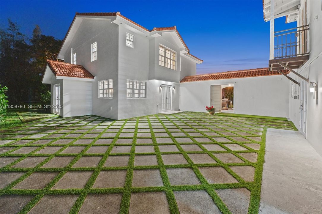 En Venta: $1,995,000 (0 camas, 0 baños, 3443 Pies cuadrados)