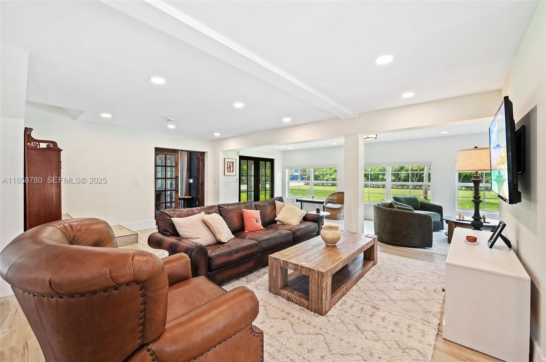 En Venta: $1,995,000 (0 camas, 0 baños, 3443 Pies cuadrados)