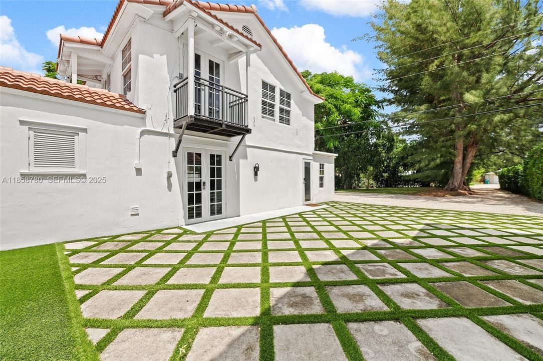 En Venta: $1,995,000 (0 camas, 0 baños, 3443 Pies cuadrados)