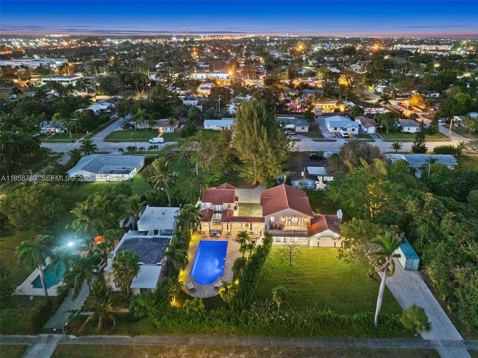 En Venta: $1,995,000 (0 camas, 0 baños, 3443 Pies cuadrados)