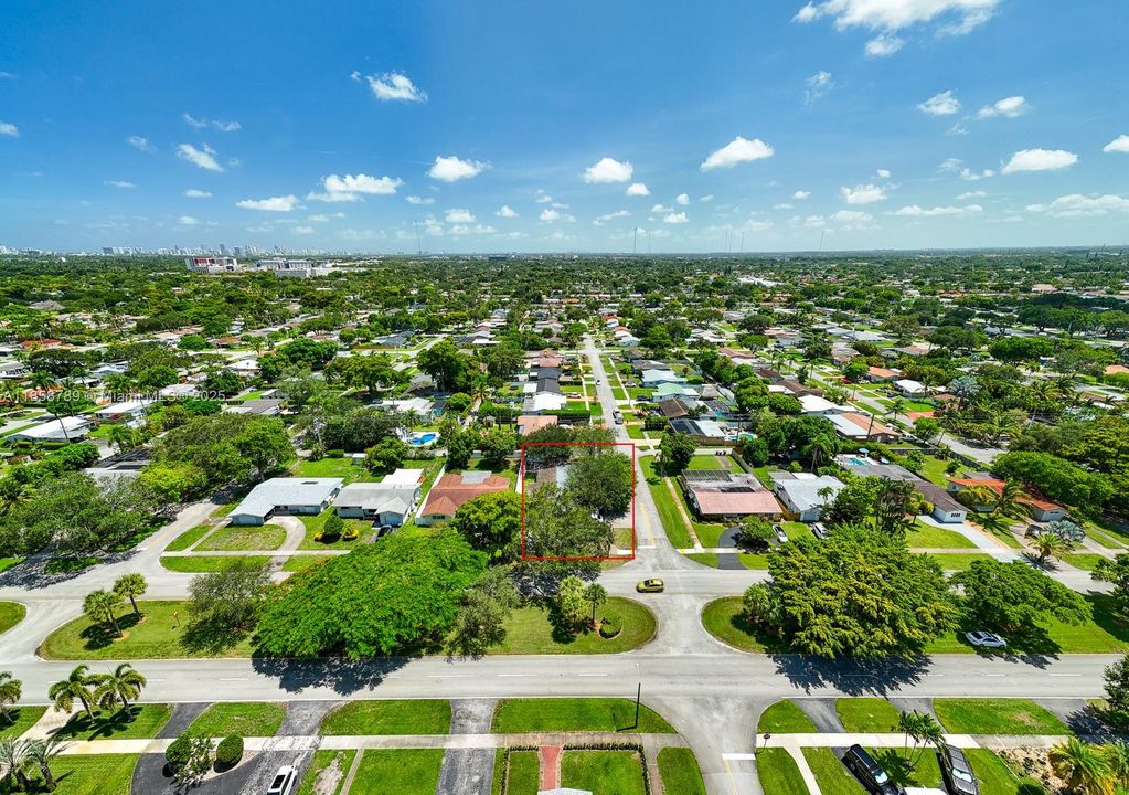 Recently Rented: $3,500 (3 beds, 2 baths, 1682 Square Feet)