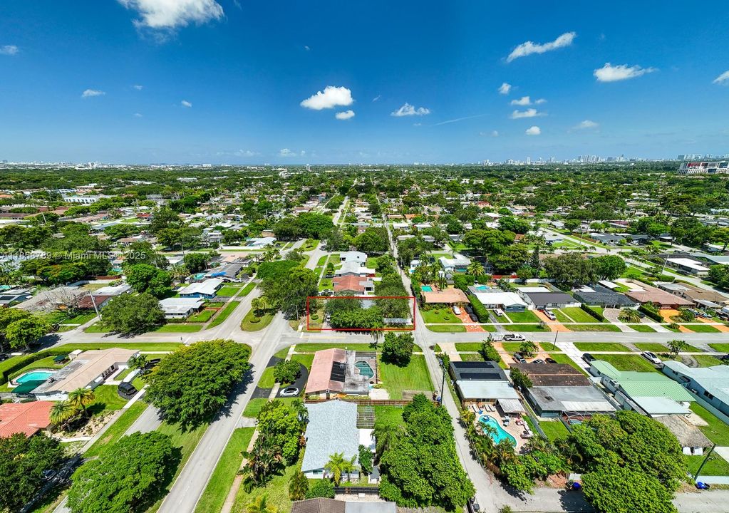 Recently Rented: $3,500 (3 beds, 2 baths, 1682 Square Feet)