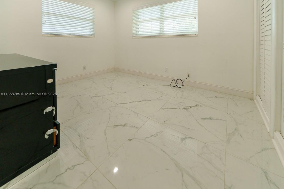 Recently Rented: $3,500 (3 beds, 2 baths, 1682 Square Feet)