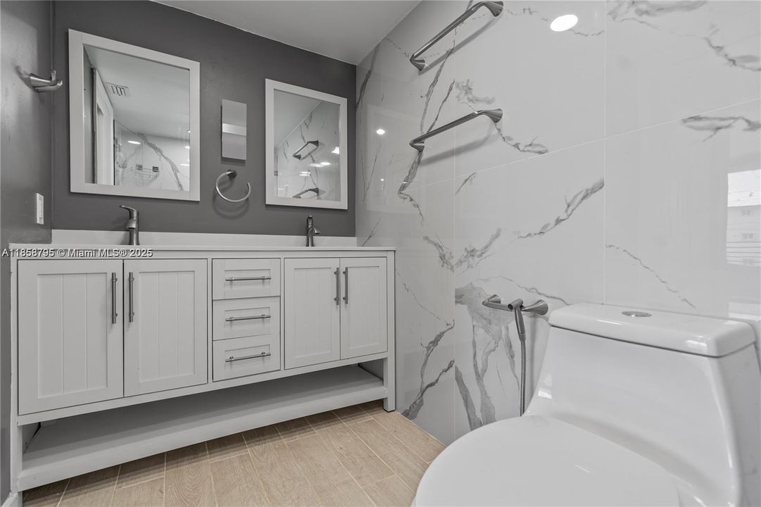 最近租的: $29,400 (2 贝兹, 2 浴室, 1050 平方英尺)