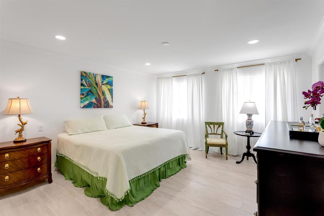 2nd Primary Suite Upstairs