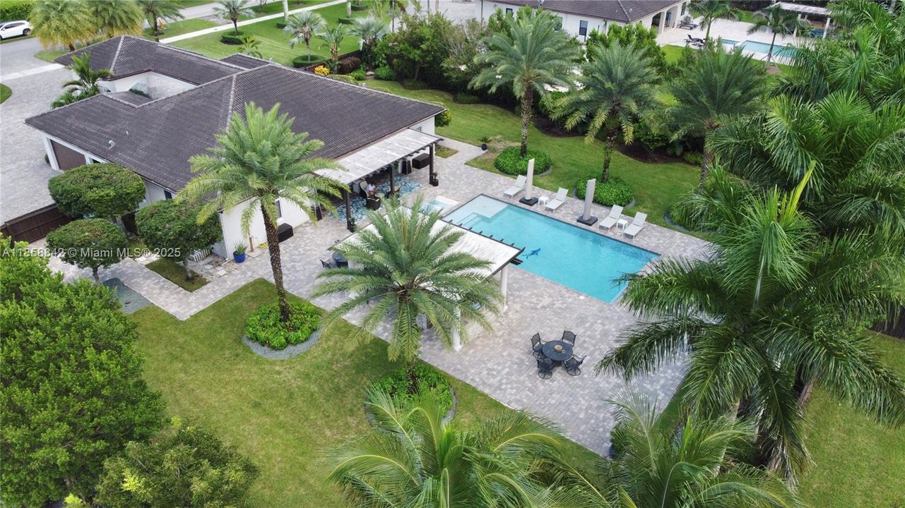 Active With Contract: $1,299,999 (5 beds, 3 baths, 2821 Square Feet)