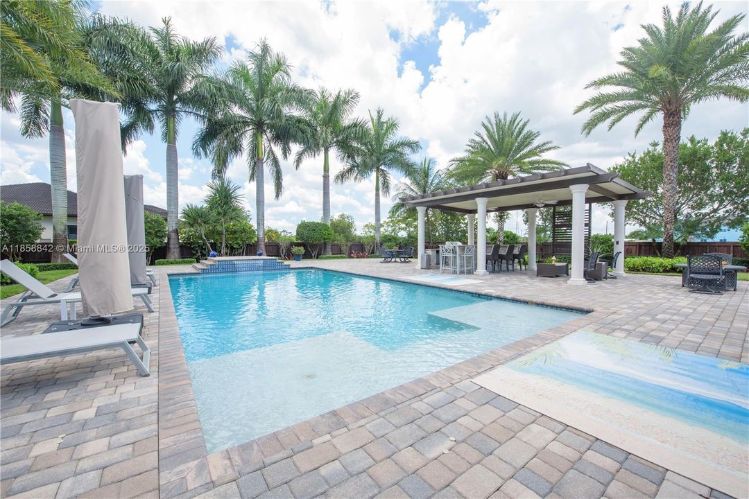 Active With Contract: $1,299,999 (5 beds, 3 baths, 2821 Square Feet)