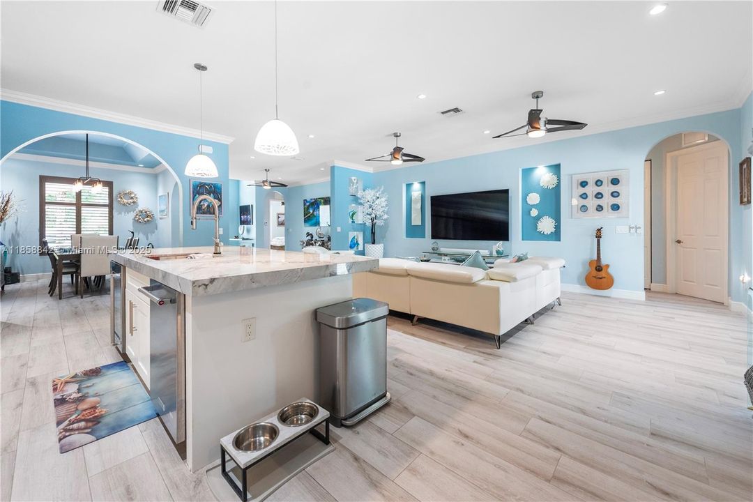 Active With Contract: $1,299,999 (5 beds, 3 baths, 2821 Square Feet)